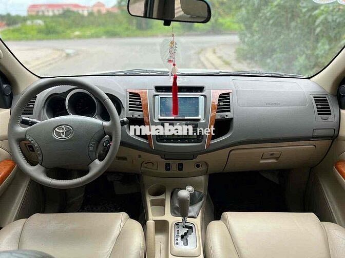Toyota Fortuner 2012 2.7V 4x4 AT - 100000 km