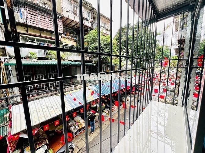 BÁN CĂN HỘ TẬP THỂ TẦNG 2 TẬP THỂ THÀNH CÔNG - BA ĐÌNH  DT: 85M