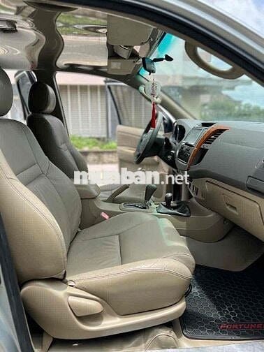 Toyota Fortuner 2012 2.7V 4x4 AT - 100000 km