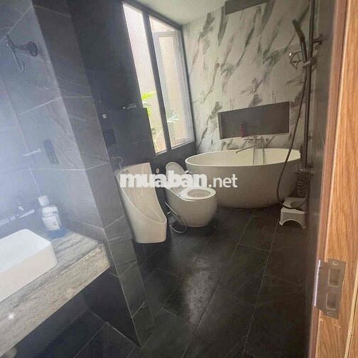 Cho thuê nhà nguyên căn 1trệt 2lầu phường trung dũng . Giá 14tr/ tháng