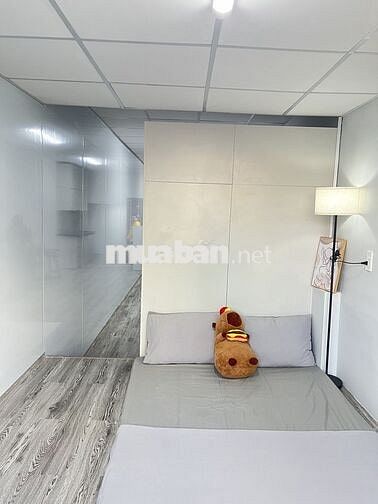 Studio cửa sổ to đầy đủ nội thất gần Lotte, trường TĐT, NTT