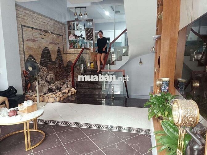 Đất tặng nhà trung tâm Cầu Giấy cafe, VP