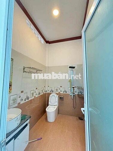 Nhà Hẻm ô tô phạm ngũ lão cho thuê