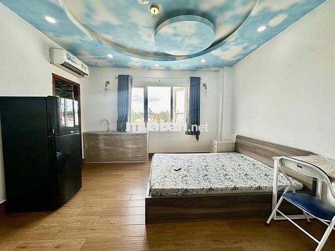 Phòng full nội thất, thang máy, cửa sổ trời, chỉ trống 1p ***