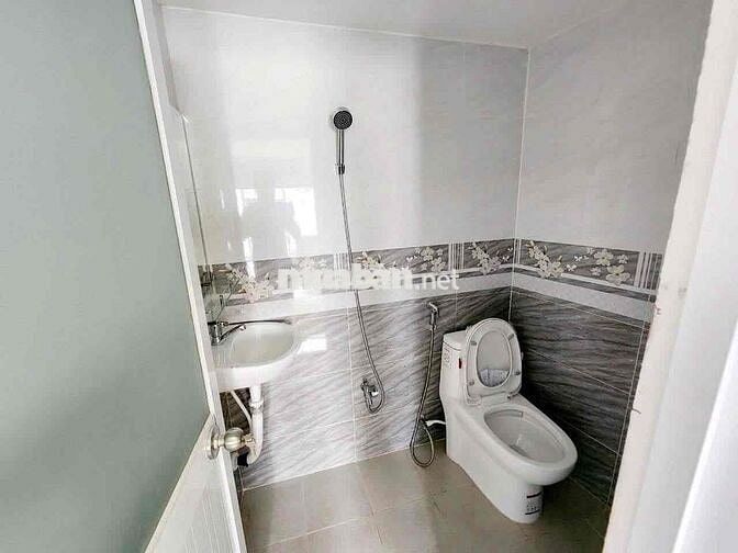 Căn Hộ Ban Công Full Nội Thất Bình Thạnh Gần Cầu Thị Nghè Hàng Xanh Q1