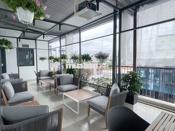 Cho thuê phòng trọ gác cao mới 100%, kế Phú Mỹ Hưng. Free phí dv, wifi