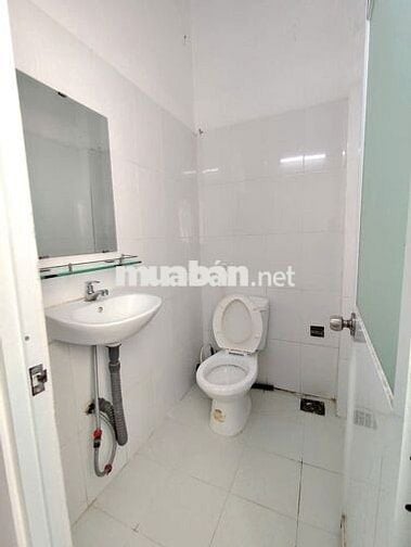 CHÍNH CHỦ CHO THUÊ PHÒNG GÁC CAO 2 MÉT 2 RỘNG 25M2 SAU LƯNG UEH Q10
