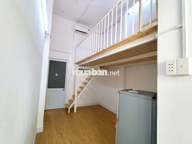 CHÍNH CHỦ CHO THUÊ PHÒNG GÁC CAO 2 MÉT 2 RỘNG 25M2 SAU LƯNG UEH Q10