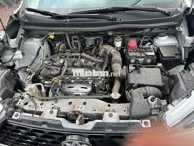 Toyota Veloz Cross top  10/2024 - 35700 km