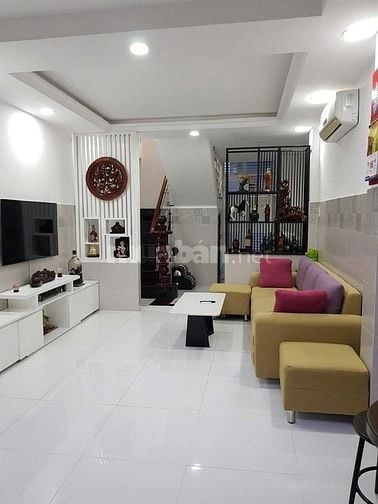 Chính chủ bán nhà hẻm đường Hồ Bá Kiện, Phường 15, Quận 10, TP.HCM