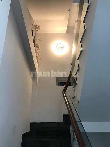 Chính chủ bán nhà hẻm đường Hồ Bá Kiện, Phường 15, Quận 10, TP.HCM