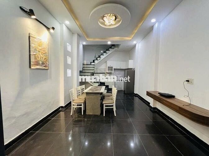 Bán căn nhà nguyễn xí HXH khu cao tầng- 3PN- oto tận cửa