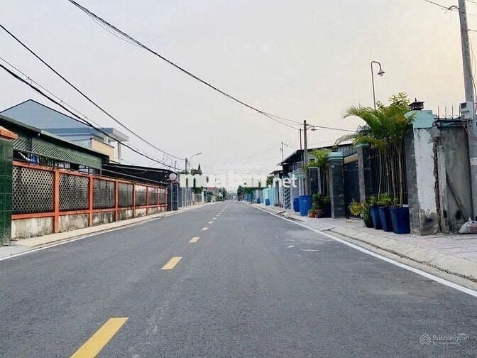 bán gấp 280m2 đất có THỔ, đường nhựa 8m, giá NGỘP 530tr, tân thông hội