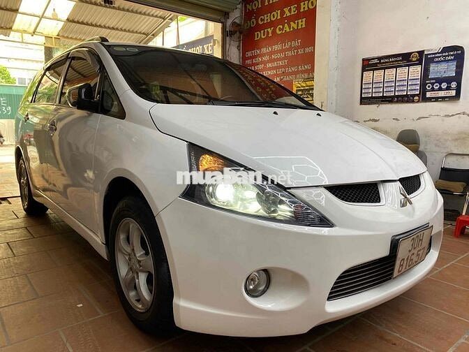 Mitsubishi Grandis 2006 2.4 AT - 1568 km