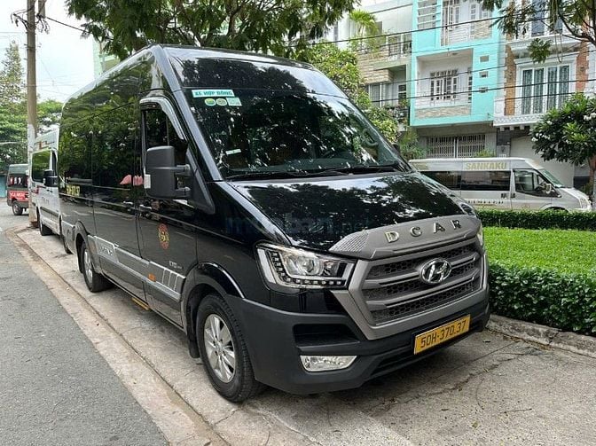 Phi Dung chuyên cho thuê xe  Limousine cao cấp đời mới 