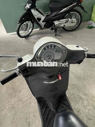 Piago Liperty 125/Fi/3v/ Ngay Chủ 65