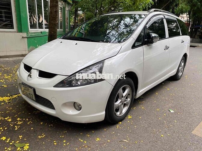Mitsubishi Grandis 2006 2.4 AT - 1568 km