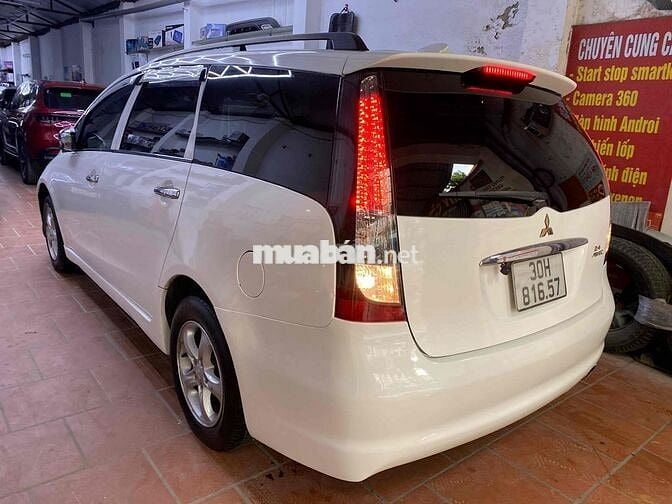 Mitsubishi Grandis 2006 2.4 AT - 1568 km