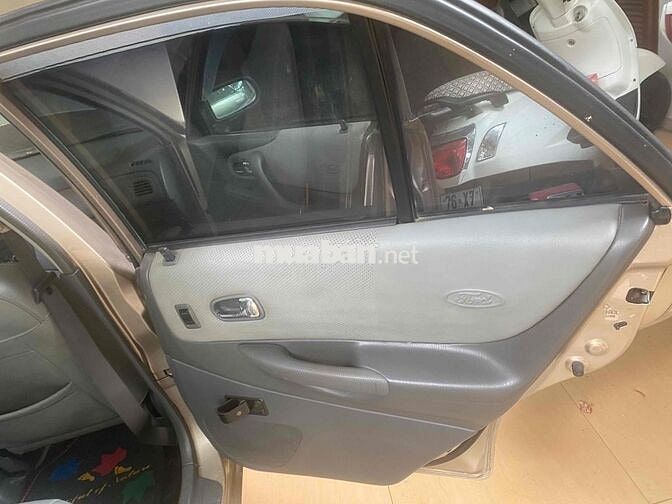 Ford Laser 2000 LX 1.6 MT - 180000 km