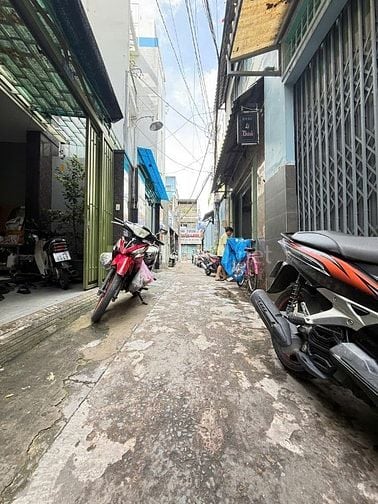 Bán nhà 4 tầng lầu, 107/6 Phạm Phú Thứ, P.11, Tân Bình