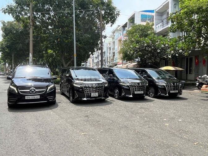 Phi Dung chuyên cho thuê xe  Limousine cao cấp đời mới 
