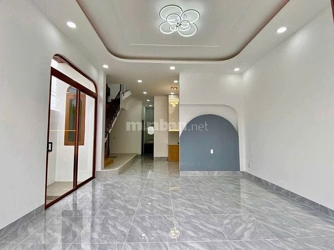 Nhà đẹp gần chợ Phú Lạc cách Q8 chỉ 5p - giá 1 tỷ 180tr Sổ Hồng Riêng