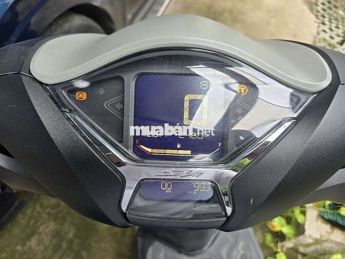Honda SH 160i 2024, ABS, màu xám, Chính chủ Quận 2