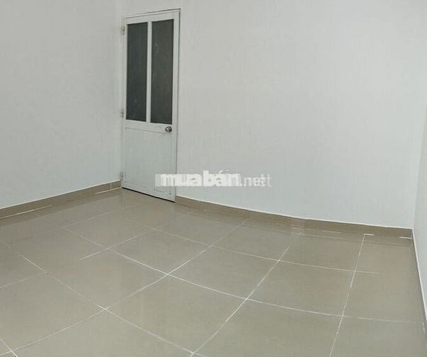 Phòng trọ chính chủ ngay trung tâm Quận 1, có máy lạnh, giá 2tr5