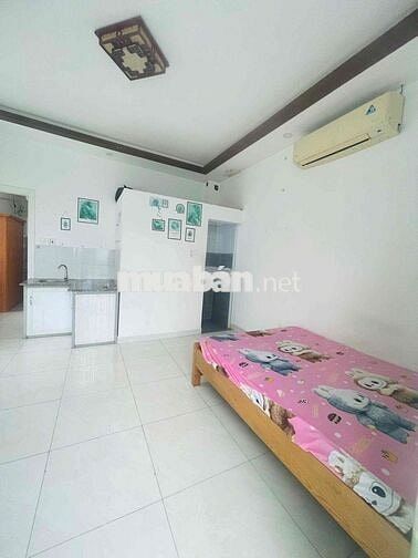 ✅*** Trống Sẵn 1 phòng BAN CÔNG rộng.  Đường số 43, P Tân Quy, Q7