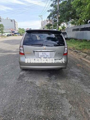 gia đình cần bán một xe grandis 2009 ngay chủ