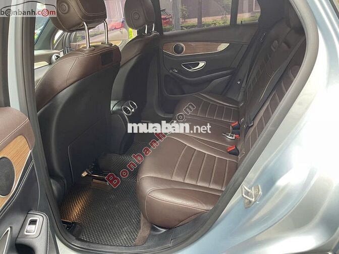 Mercedes Benz GLC 250 4 matic sản xuất 2017
