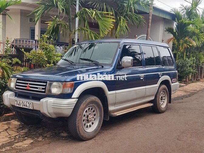 Pajero  7 chỗ máy 3.0 v6