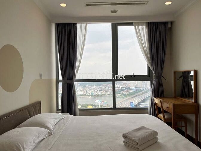Cần cho thuê căn hộ 1PN Đầy Đủ Nội Thất tại Vinhomes Central Park