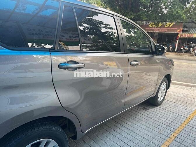 Toyota Innova 2019 2.0E - 87000 km