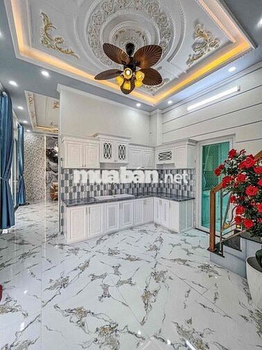 NHÀ 3 TẦNG MỚI XÂY TRỤC CHÍNH HẺM ÔTÔ, VỊ TRÍ KINH DOANH. GẦN ĐHYD