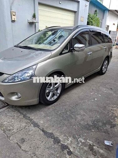 gia đình cần bán một xe grandis 2009 ngay chủ