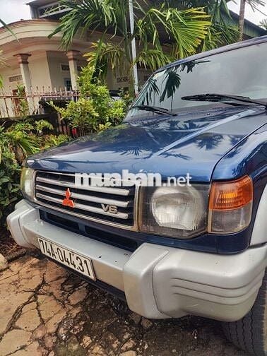 Pajero  7 chỗ máy 3.0 v6