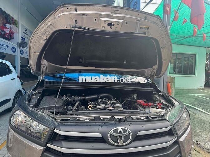 Toyota Innova 2019 2.0E - 87000 km