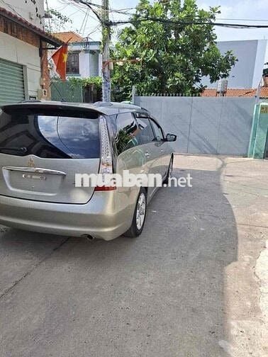 gia đình cần bán một xe grandis 2009 ngay chủ