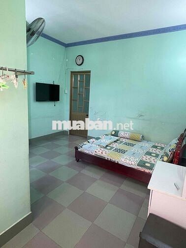 Cho Nữ thuê phòng 35m2 ( thích hợp 2-4 bạn ở) . sạch sẽ thoáng mát.