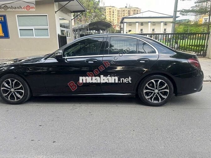 MERCEDES BENZ C200 2015 MÀU ĐEN