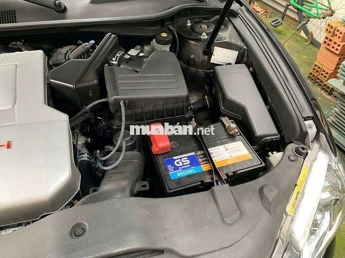cân ban toyota camry 3.5Qđoi mau đen