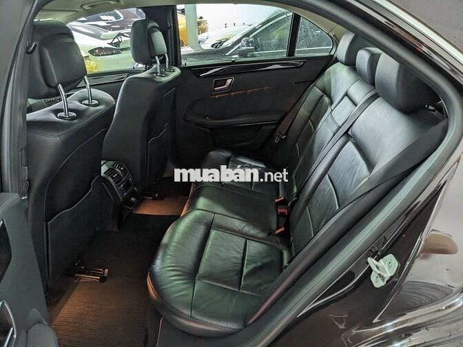 Mercedes Benz E Class 2010 E300 - 170000 km