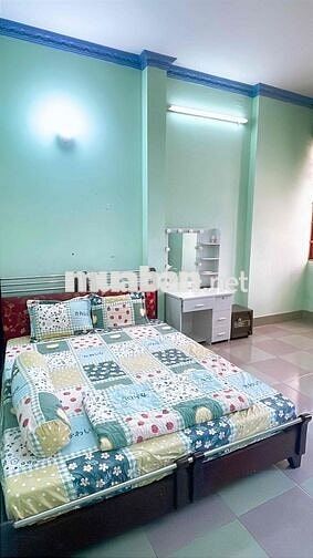 Cho Nữ thuê phòng 35m2 ( thích hợp 2-4 bạn ở) . sạch sẽ thoáng mát.