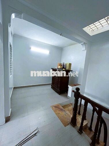 6.15 TỶ-30M2-NHÀ DÂN-GẦN PHỐ-TRẦN KHÁT CHÂN-HBT