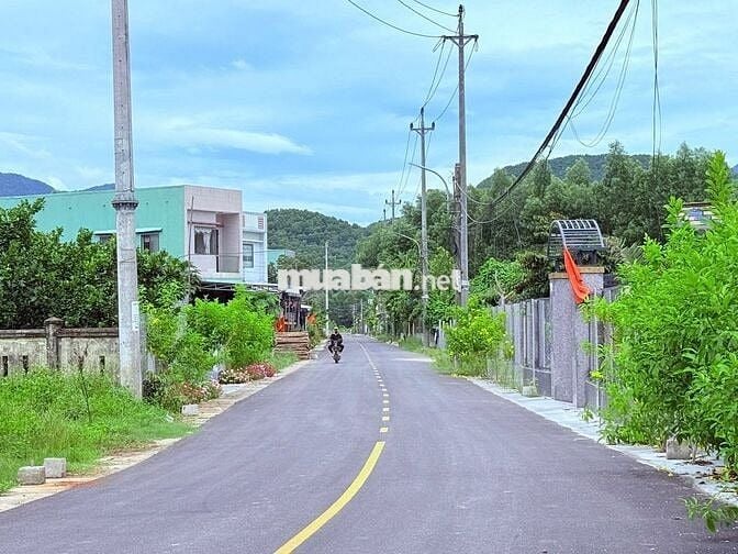 Bán lô đất ngang 10m , gần khu 7 Khu Thương mại tự do giá chỉ