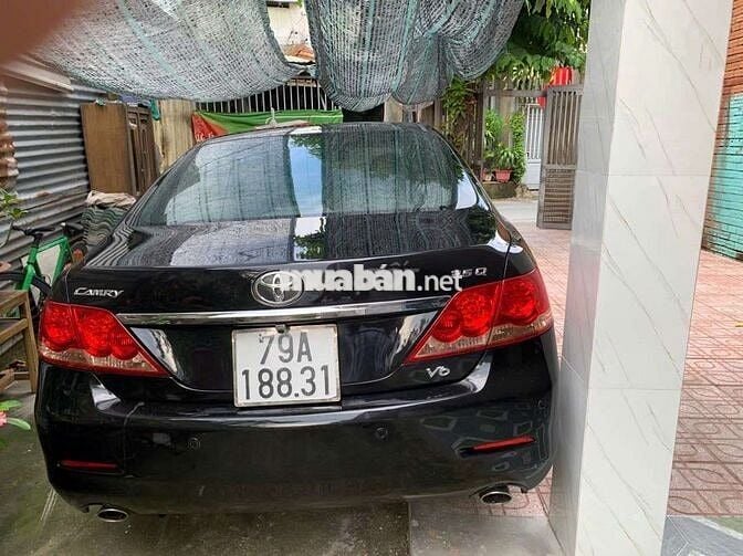 cân ban toyota camry 3.5Qđoi mau đen