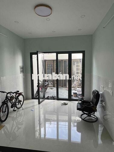 Phòng Cho Thuê Quận Tân Bình (nhà mặt tiền, mới 100%)