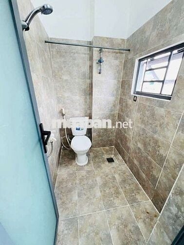 PHÒNG MỚI XÂY GẦN ĐẠI HỌC CÔNG NGHIỆP CÓ TỦ LẠNH MÁY LẠNH