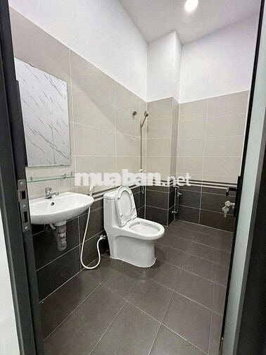 Biệt thự CMT8 11x20m cho làm home giá thuê 55 triệu/tháng